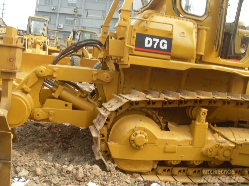 CAT D 7 G 平土機