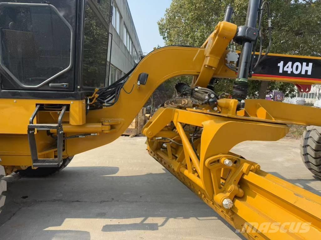 CAT 140 H 平土機