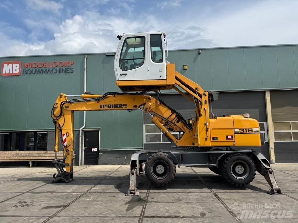 Liebherr A 316 廢棄物/工業用操作車