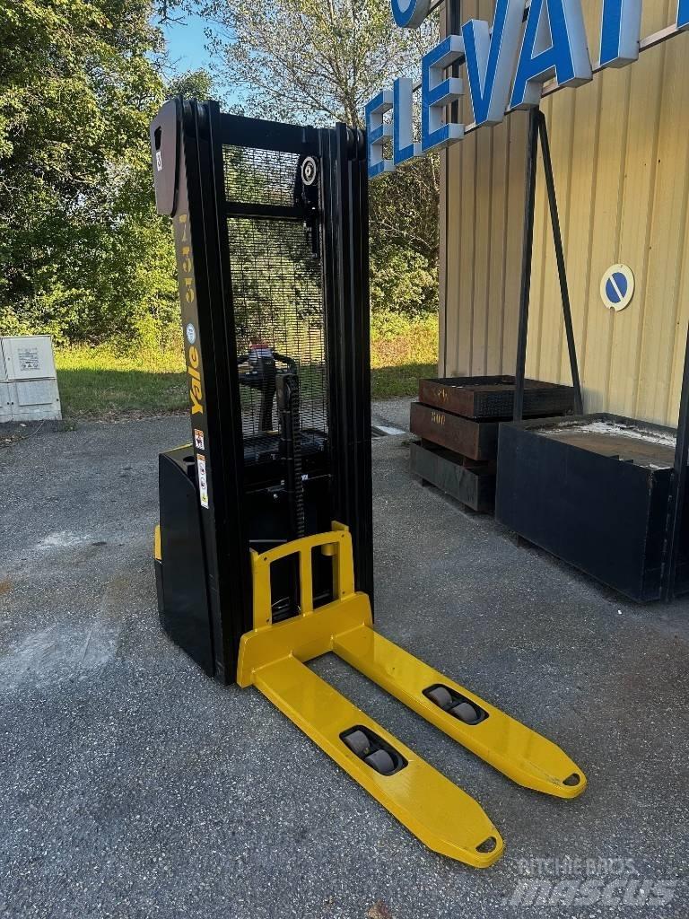 Yale MS 14 AC 行走控制式堆積機