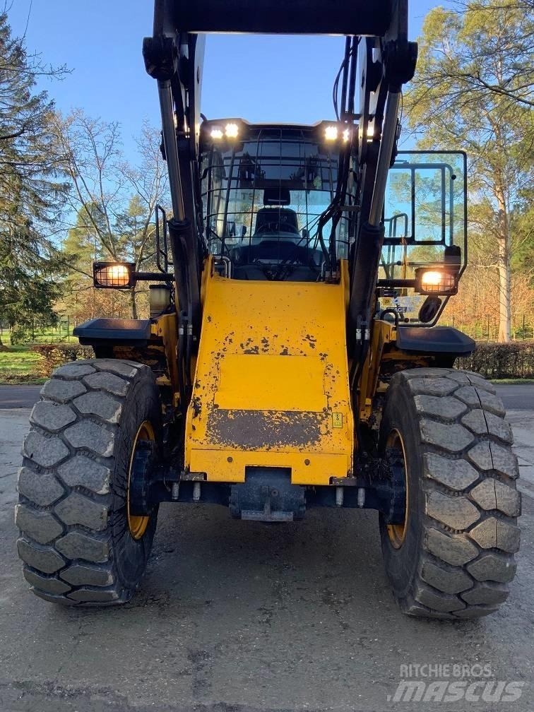 JCB 437 HT 輪胎式裝載機