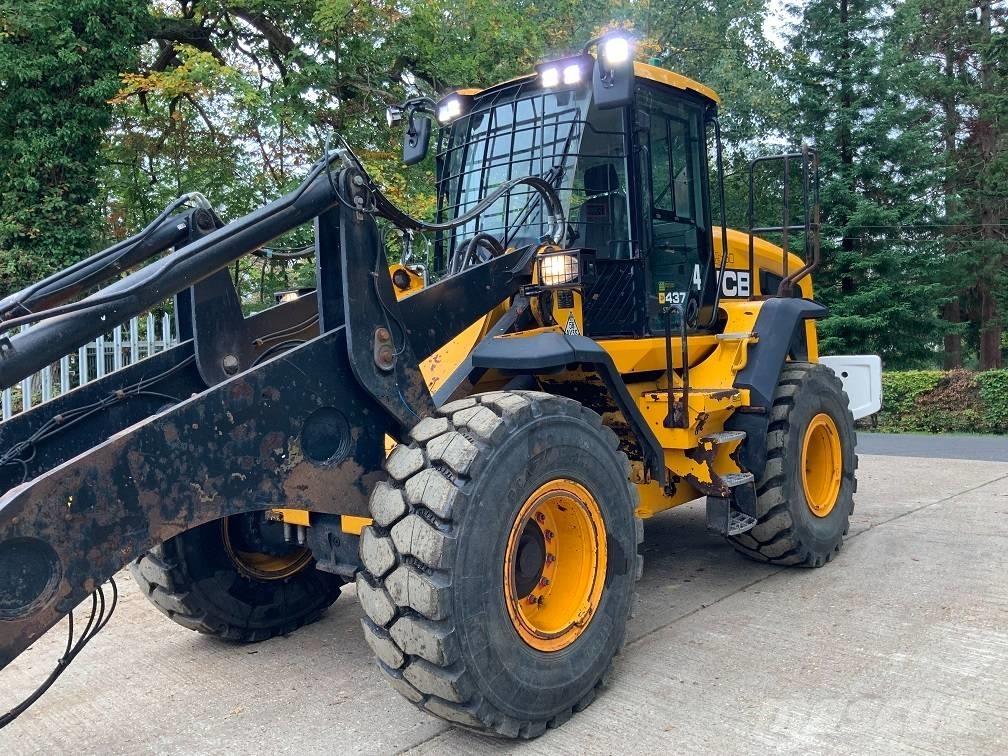JCB 437 HT 輪胎式裝載機