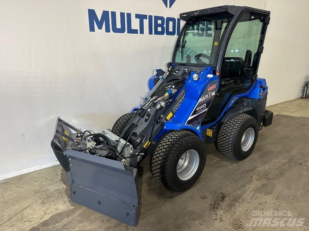 Multione 5.3k 滑移轉向裝載機