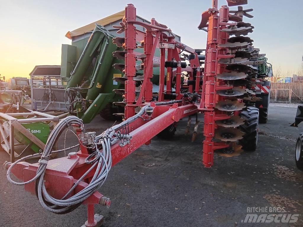 Horsch Terrano 4 MT 中耕管理機