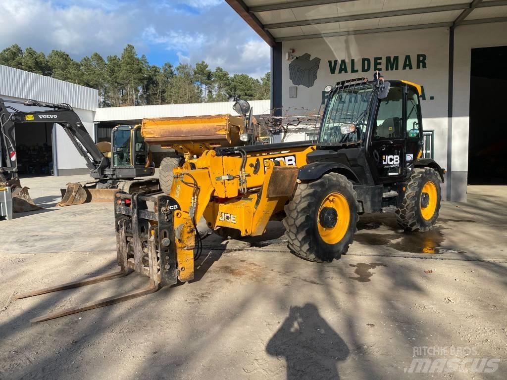 JCB 540-140 伸縮臂操作車