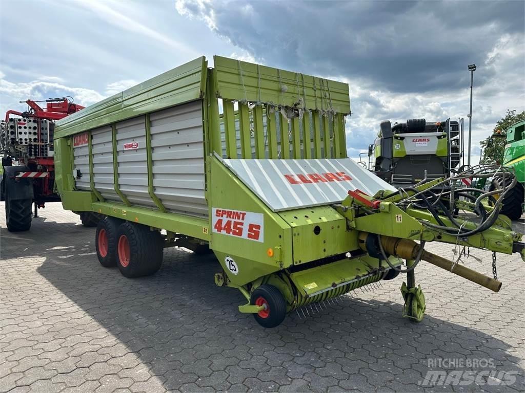 CLAAS Sprint 445 S 自裝式拖車