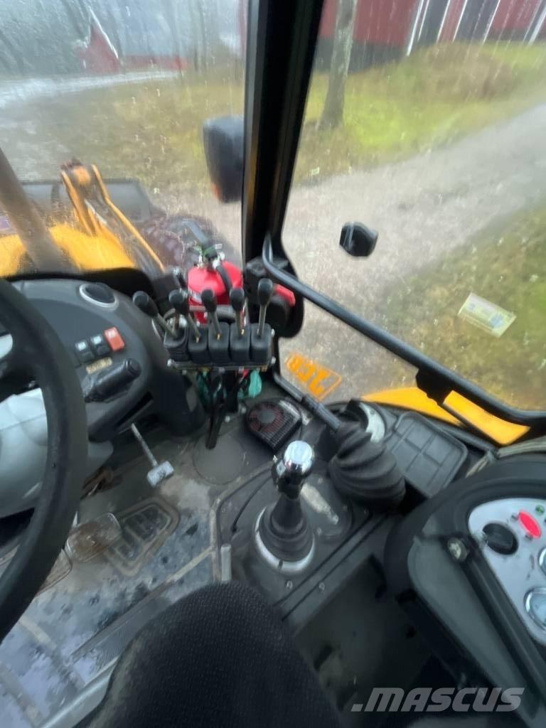 JCB 4X 輪胎式裝載機