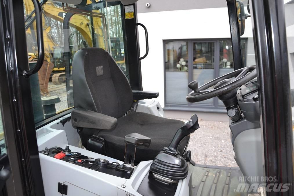 CAT 908 H 2 輪胎式裝載機