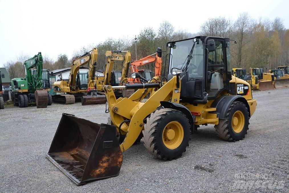 CAT 908 H 2 輪胎式裝載機