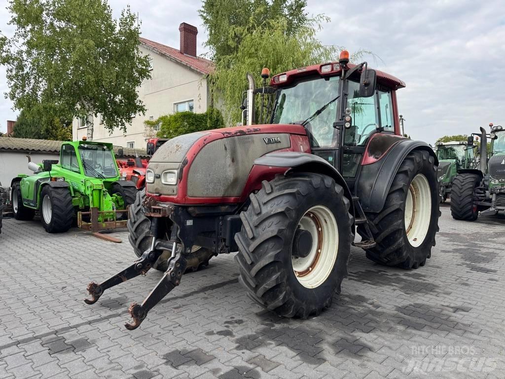 Valtra T160 HiTECH 曳引機
