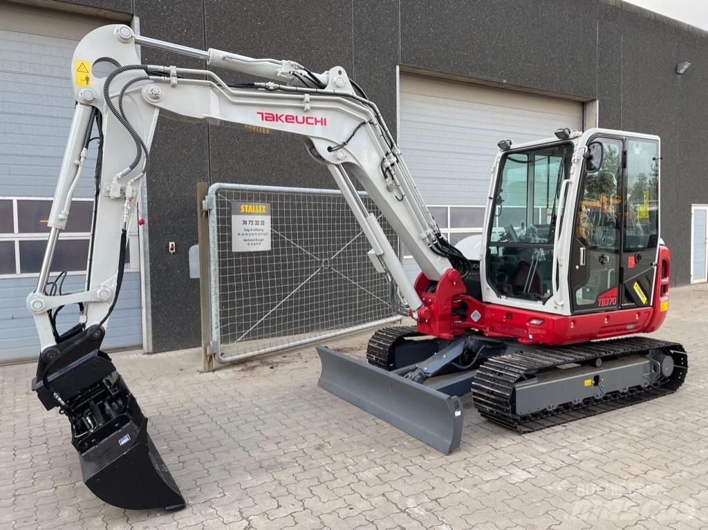 Takeuchi TB370 小型挖土機/掘鑿機<7t(小型挖掘機)