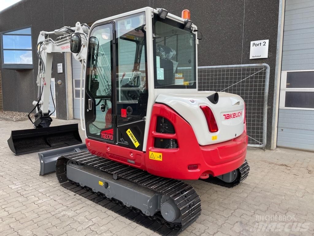 Takeuchi TB370 小型挖土機/掘鑿機<7t(小型挖掘機)