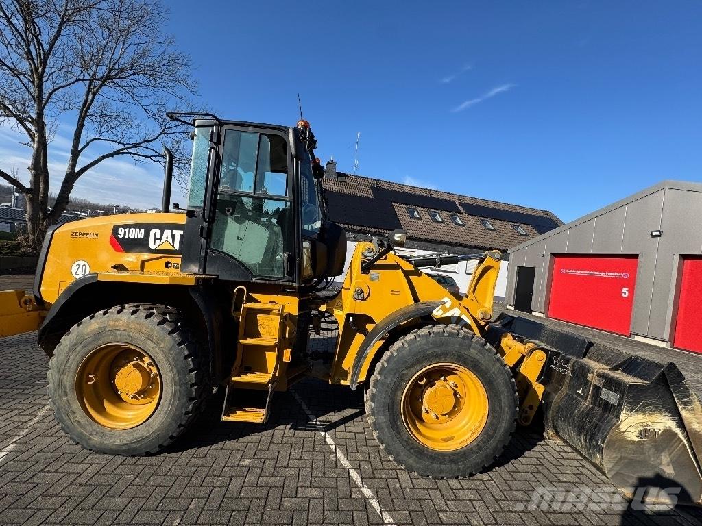 CAT 910M 輪胎式裝載機
