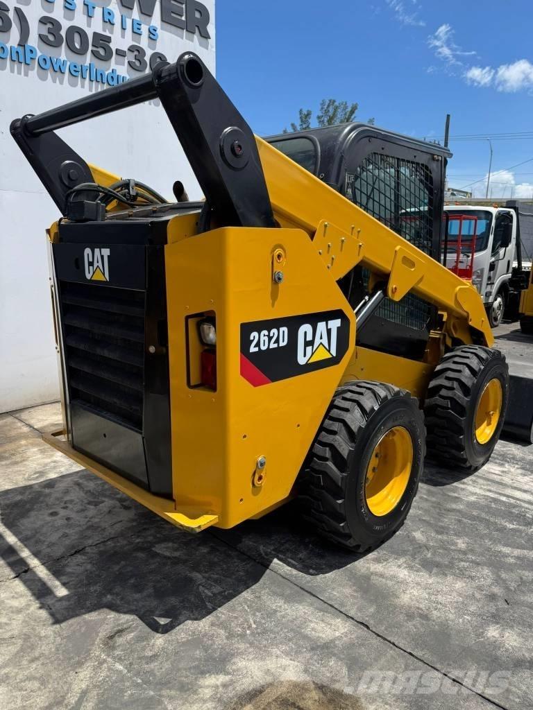 CAT 262 D 滑移轉向裝載機