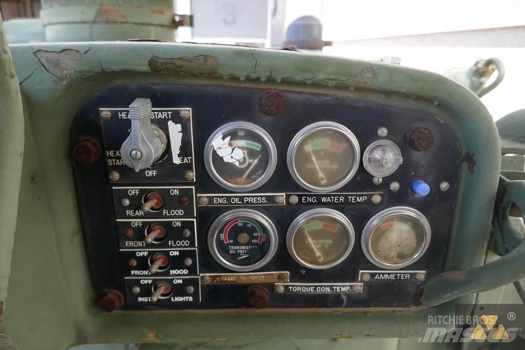 CAT D7F Ex-army 履帶推土機