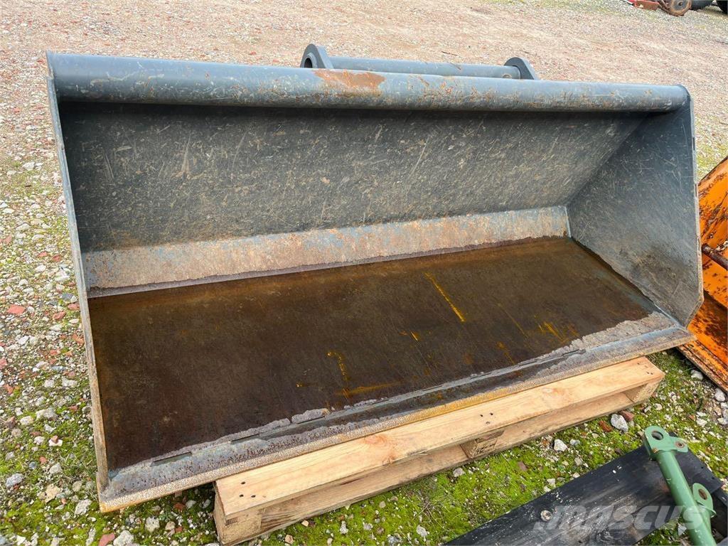 Bobcat T3071 農業用伸縮臂裝載機