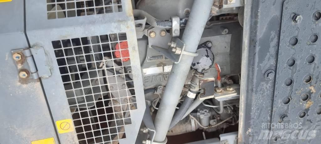 Hitachi ZX 250 LC-5 履帶式 挖土機/掘鑿機/挖掘機