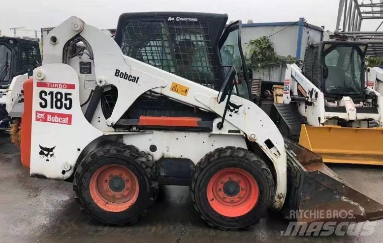 Bobcat S185 滑移轉向裝載機