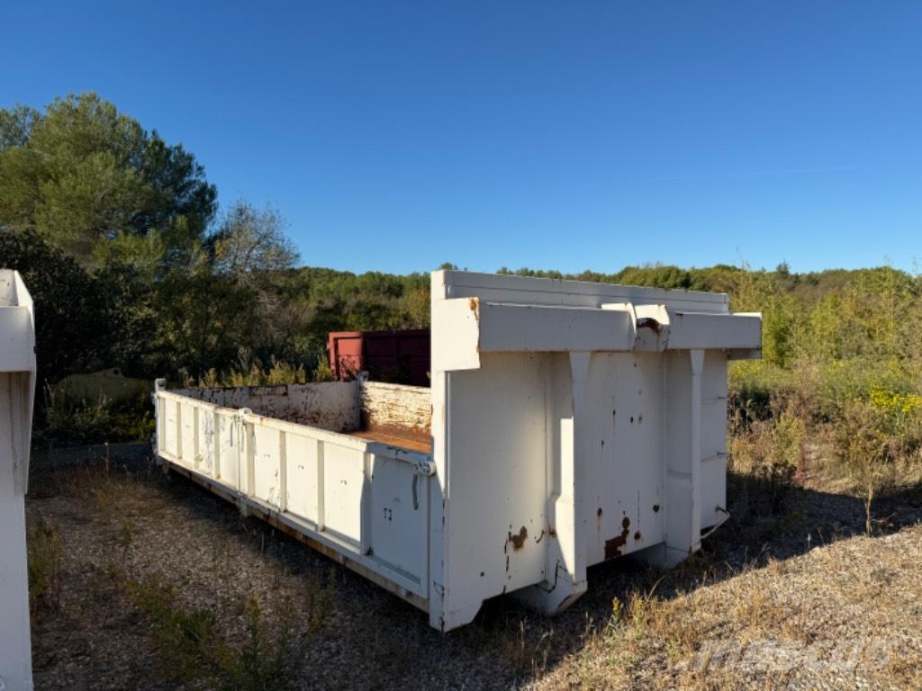 Benne ampiroll 吊鉤式起重車