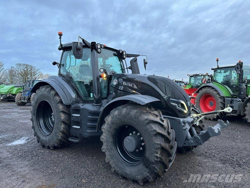 Valtra T 235 Direct 曳引機
