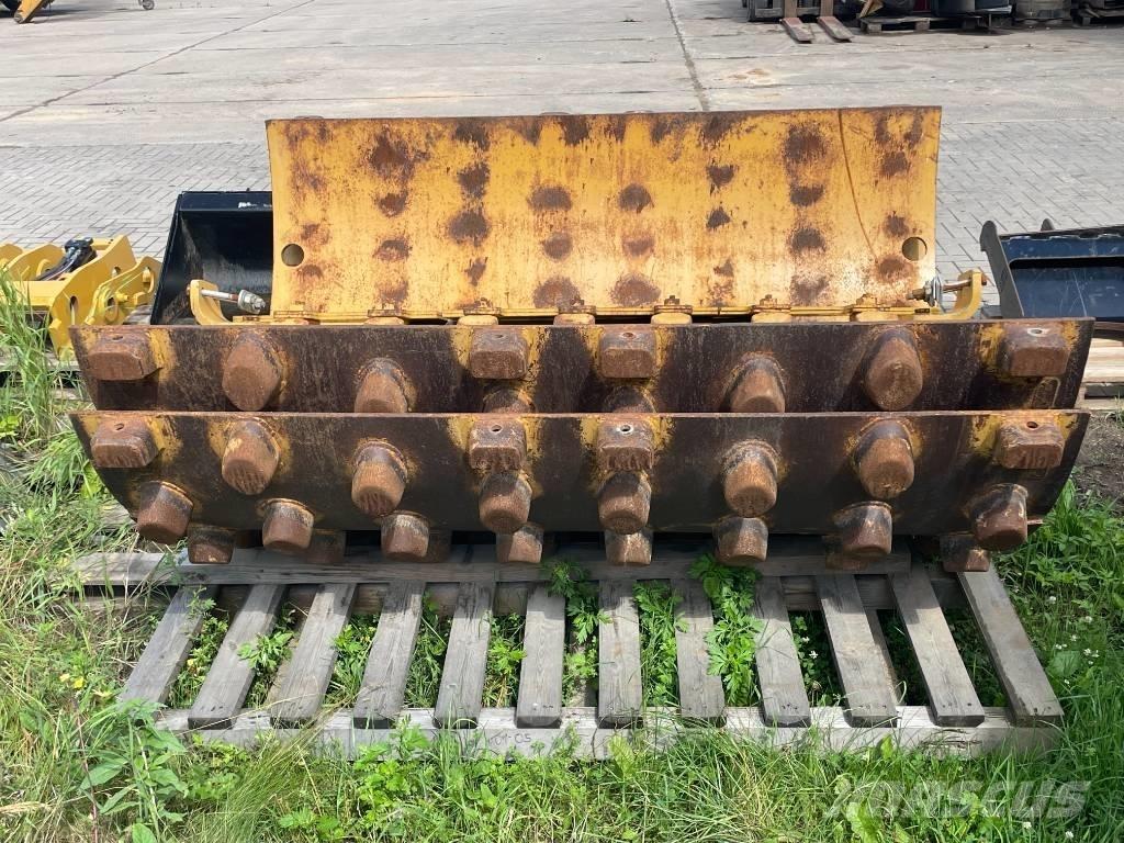 CAT Padfoot Kit 單輪滾壓機