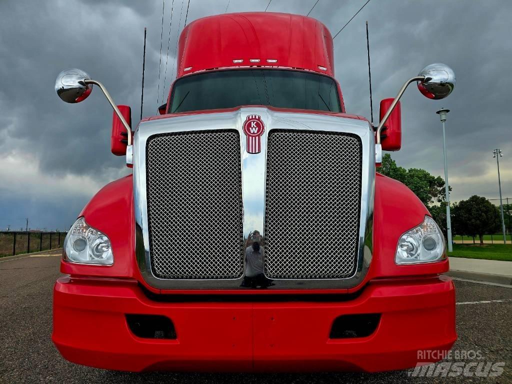 Kenworth T 680 曳引機組件
