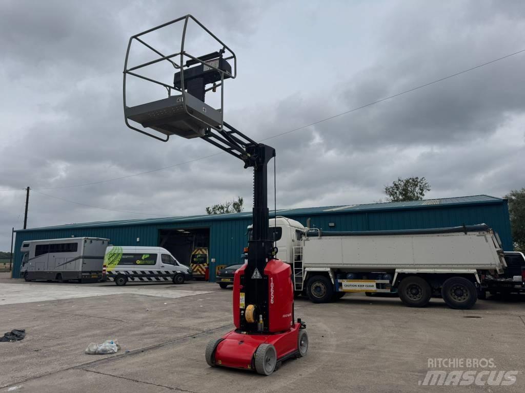 Manitou 100 VJR 垂直升降工作台