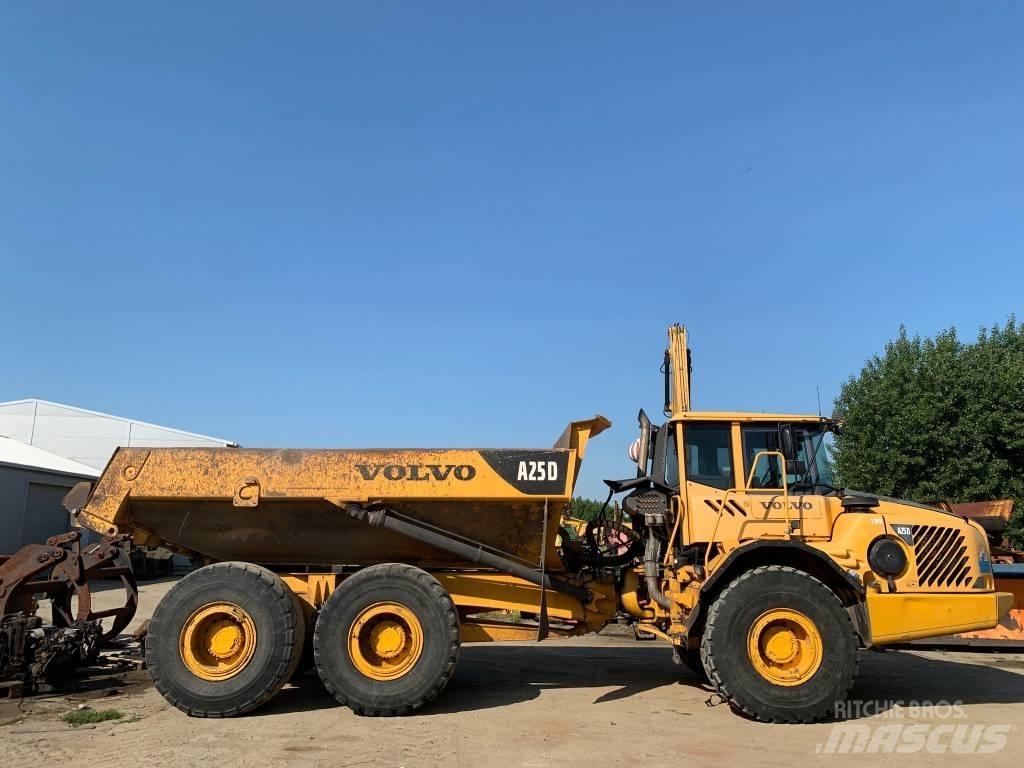 Volvo A 25 D 鉸接式起吊車
