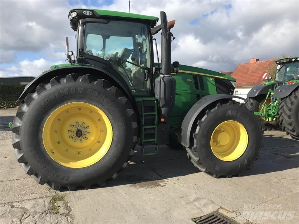 John Deere 6R 250 曳引機