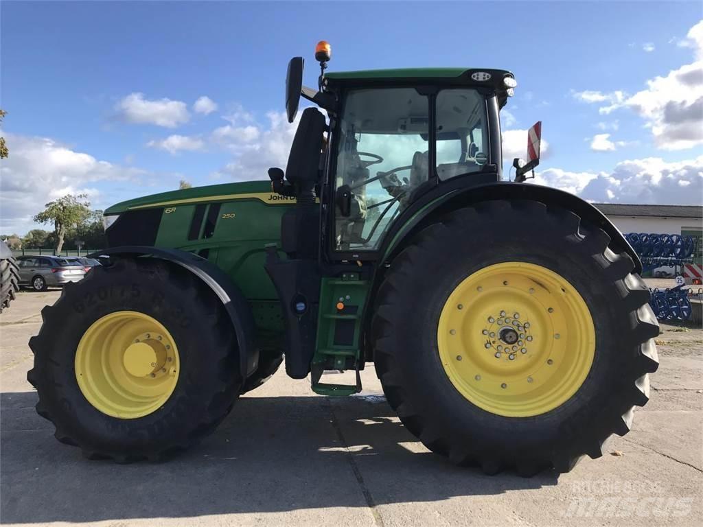 John Deere 6R 250 曳引機