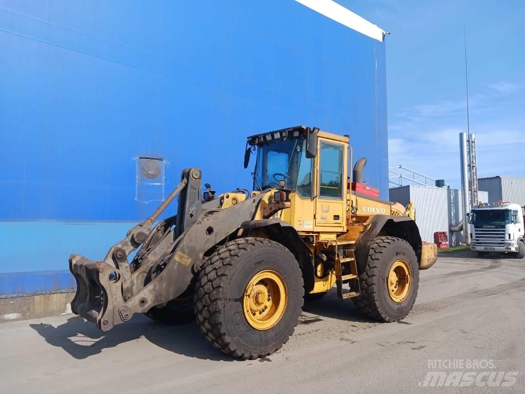 Volvo L 120 E 輪胎式裝載機