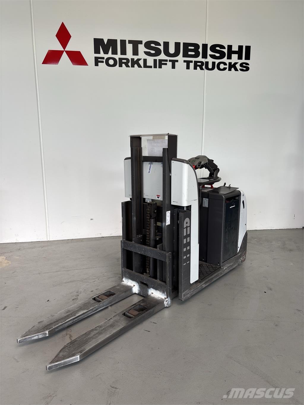 Atlet PPC120 低架裝載機