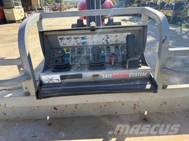 Manitou 280 TJ 伸縮臂高空作業車