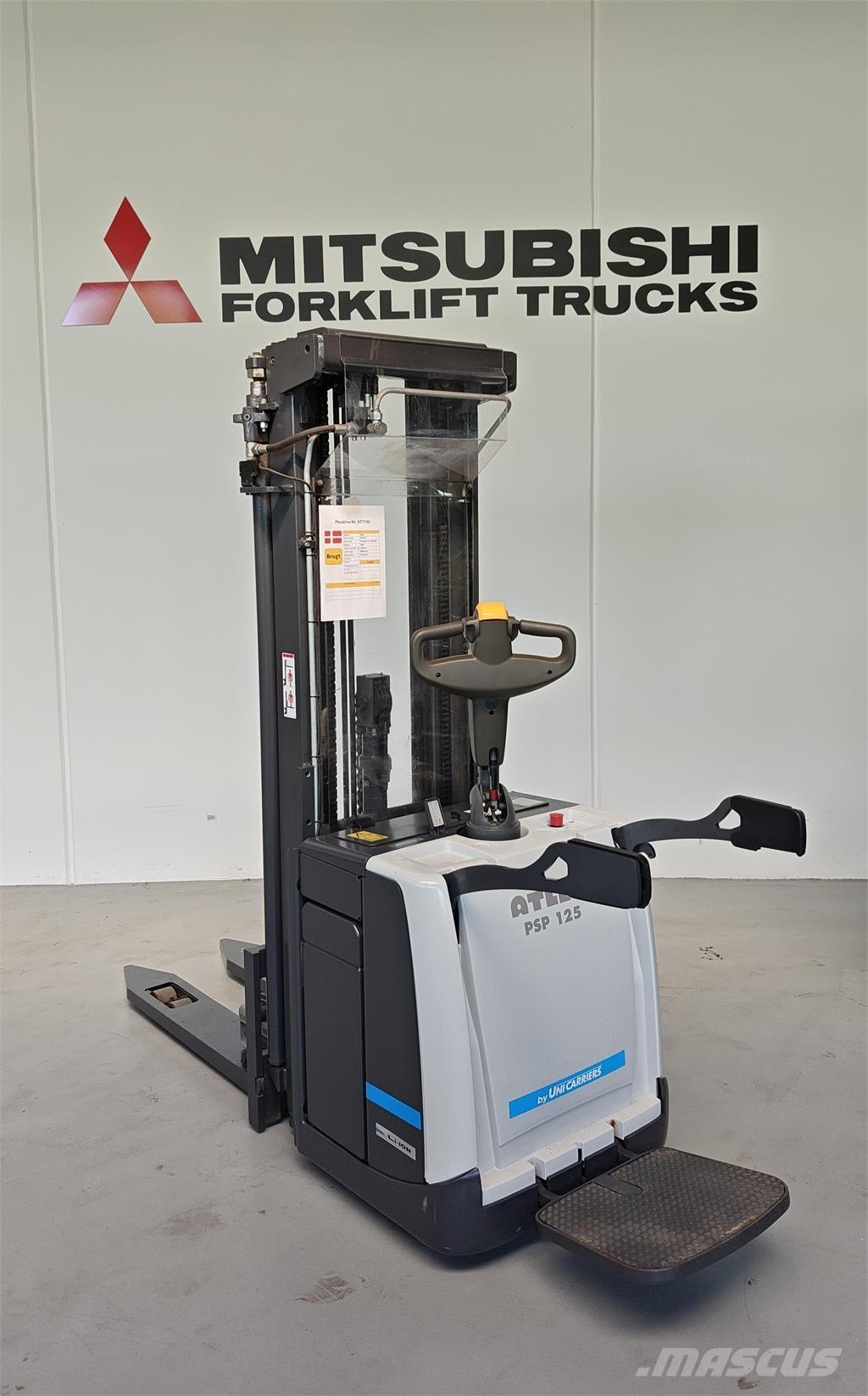 Atlet PSP125 自走式堆積機