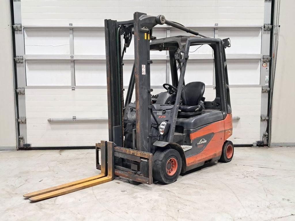 Linde E25-01 電動堆高機
