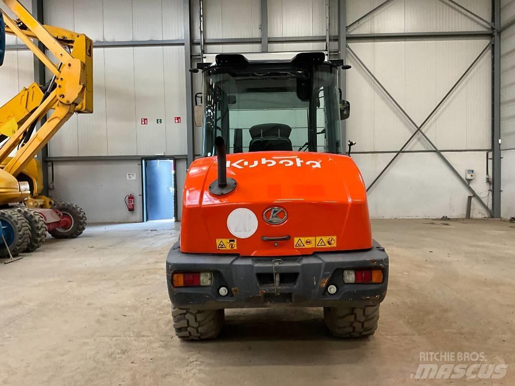 Kubota R 085 輪胎式裝載機