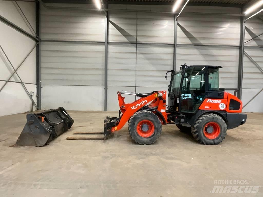 Kubota R 085 輪胎式裝載機