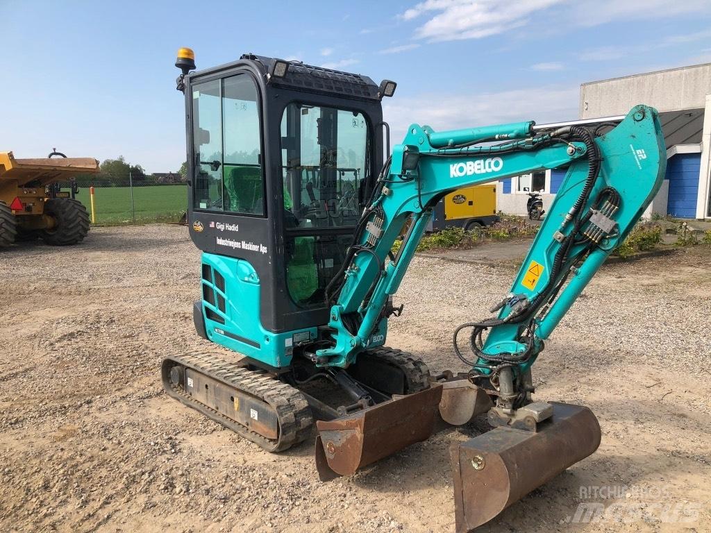 Kobelco SK 17 SR-5 小型挖土機/掘鑿機<7t(小型挖掘機)