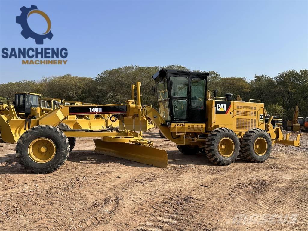 CAT 140H 平土機