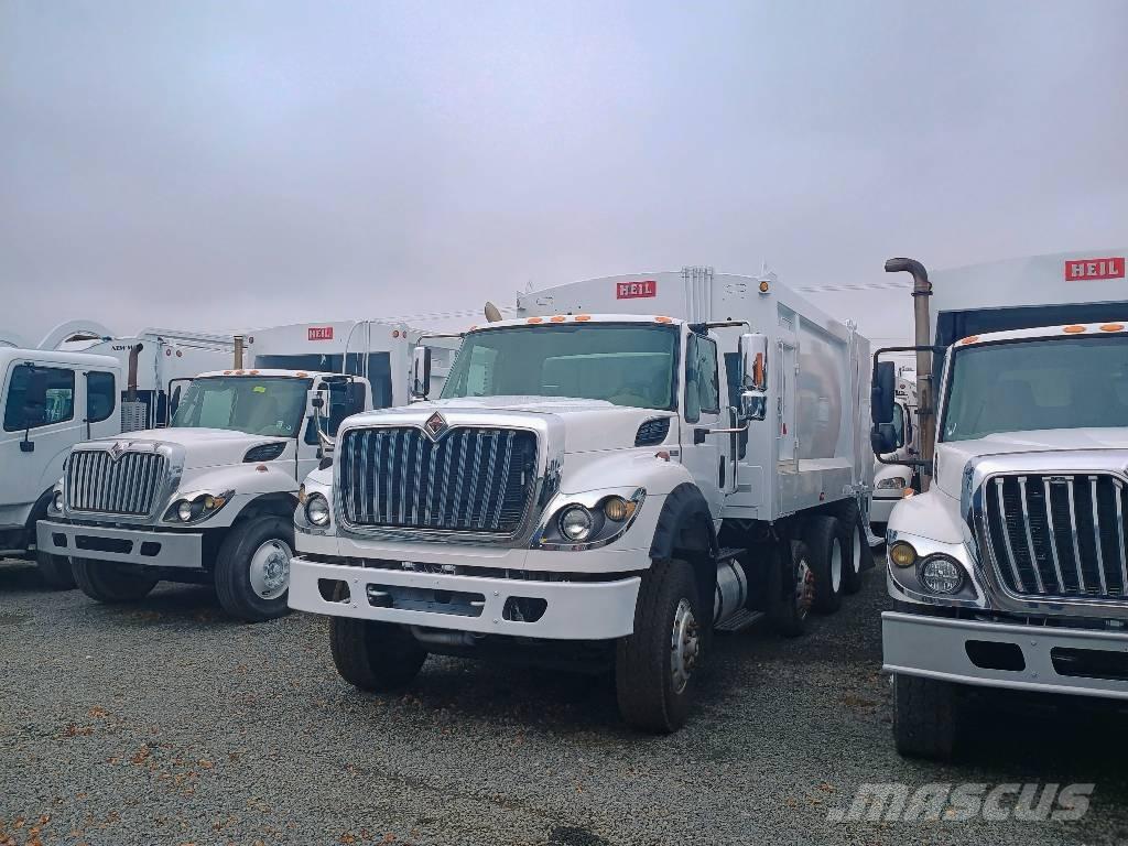 International SF667 垃圾車