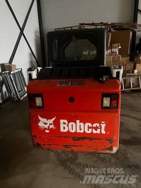 Bobcat S 100 滑移轉向裝載機