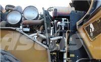 CAT 966M 輪胎式裝載機