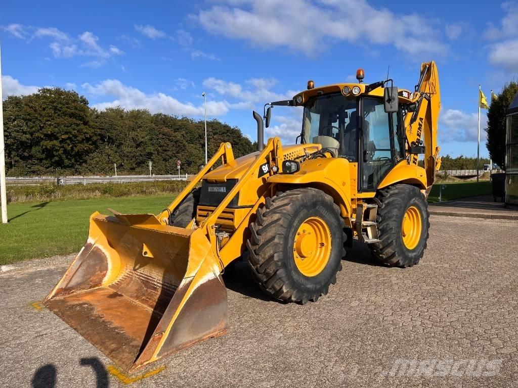 Hydrema 906F 反鏟裝載機