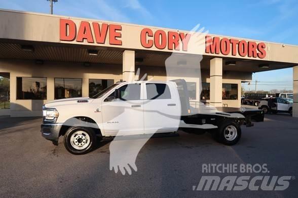 RAM 3500 HD 平板式/側卸式卡車