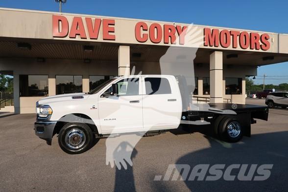 RAM 3500 HD 平板式/側卸式卡車
