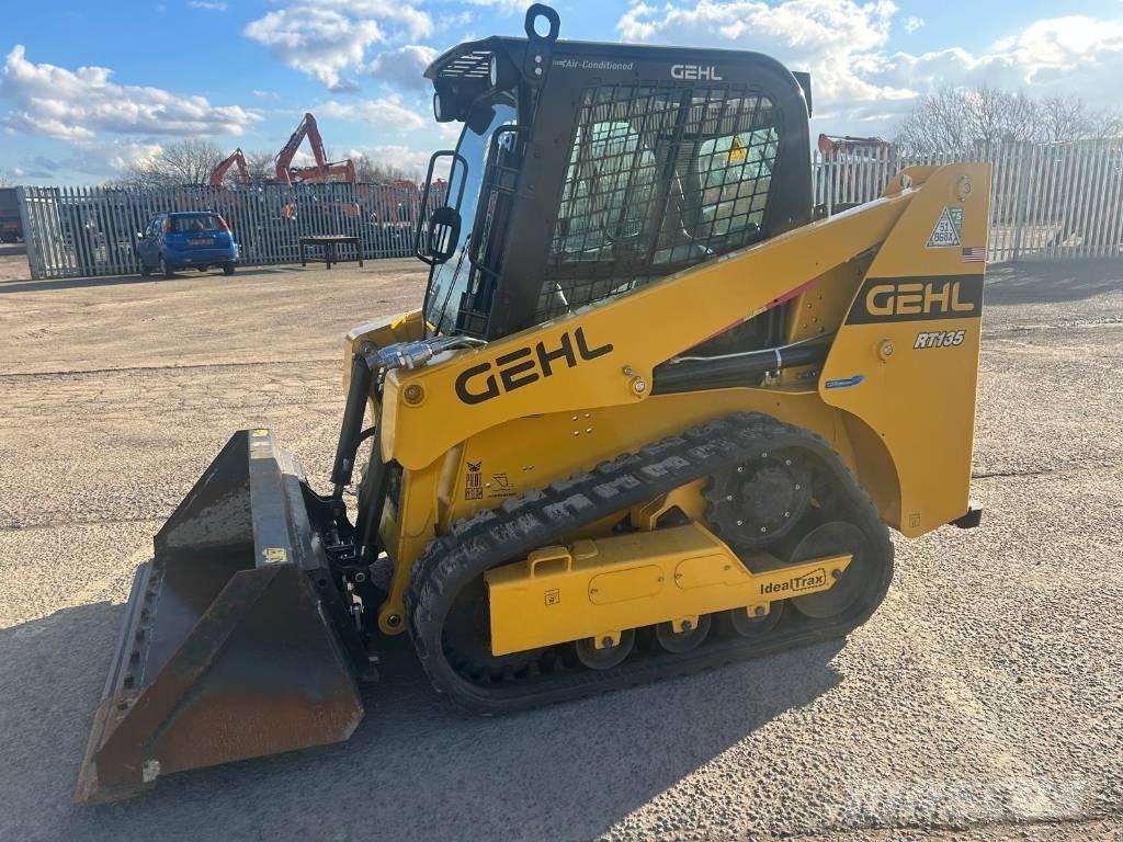 Gehl RT135 滑移轉向裝載機