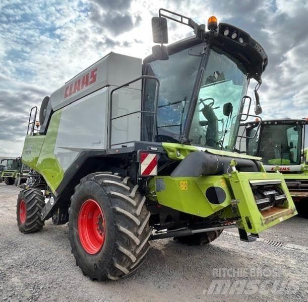 CLAAS TRION 520 聯合收穫機