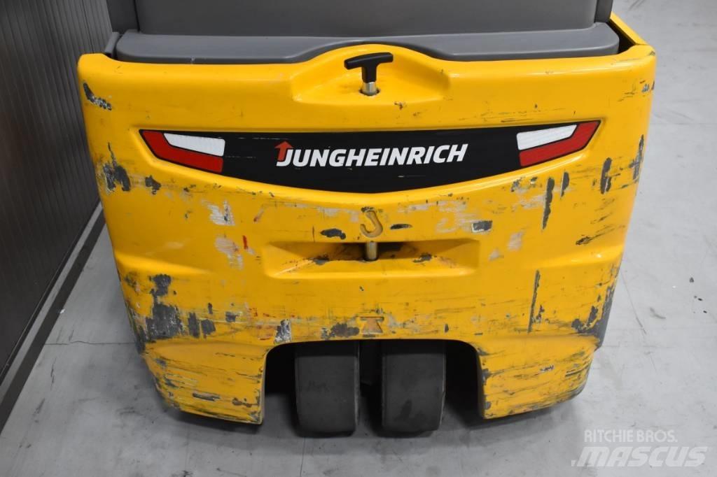 Jungheinrich EFG 220 電動堆高機