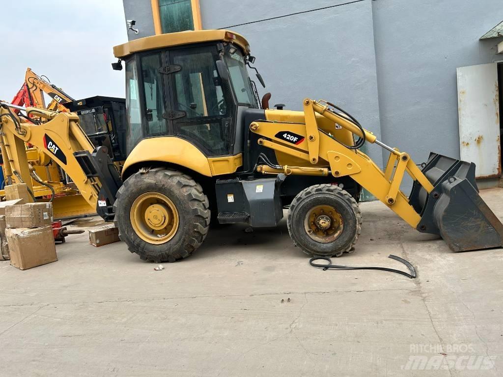 CAT 420 F 反鏟裝載機