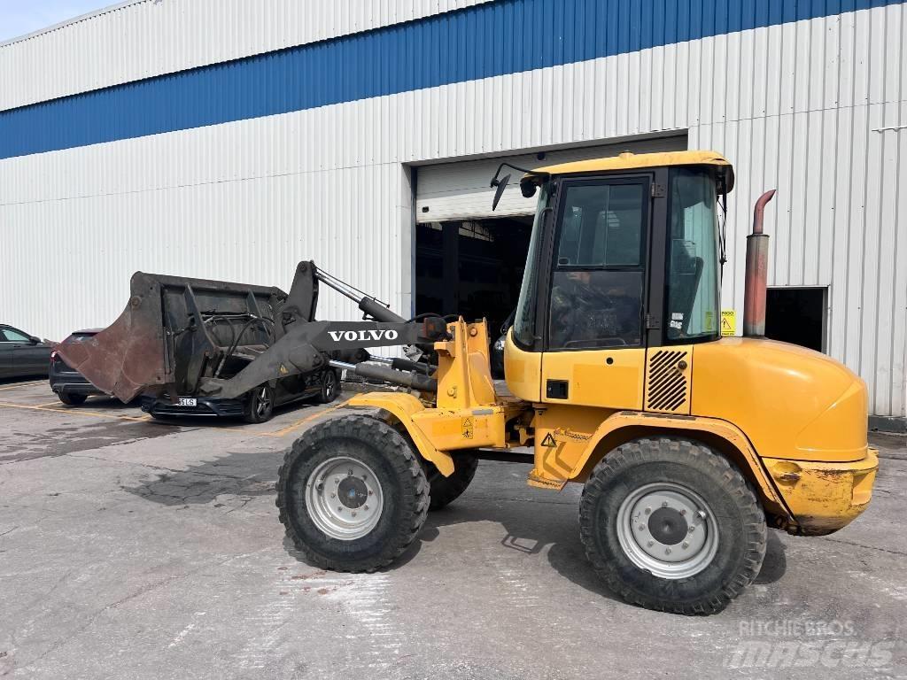 Volvo L 30 B 輪胎式裝載機